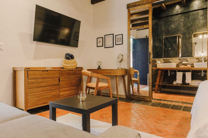 Room 51 of 88