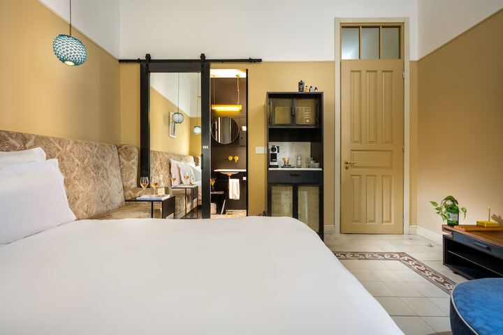 Room 9 of 55