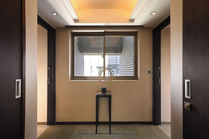 Room 49 of 94