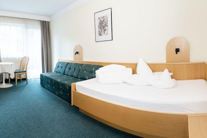 Room 20 of 63
