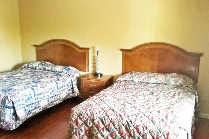 Room 5 of 20