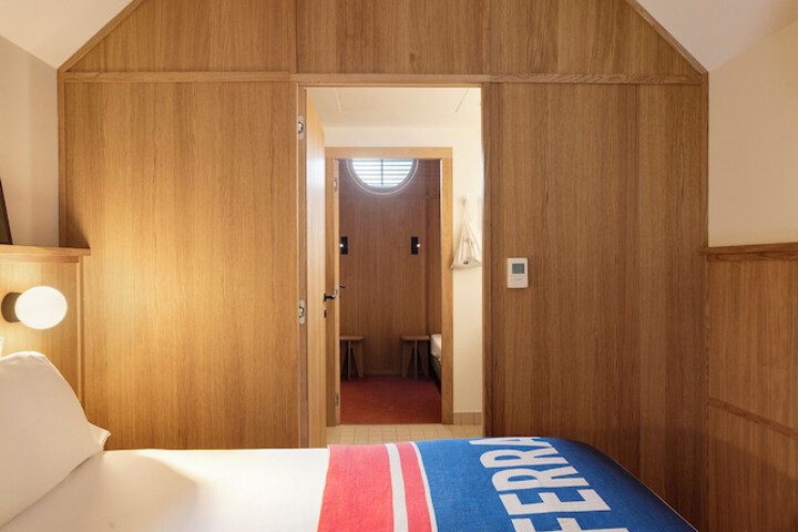 Room 30 of 71