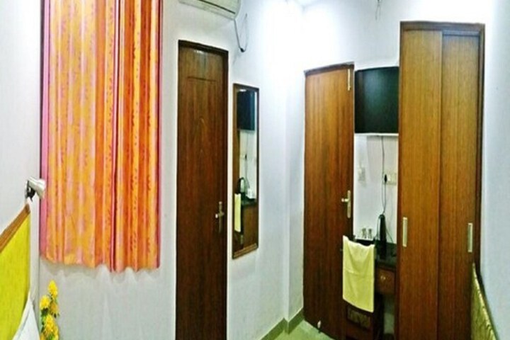 Room 28 of 57