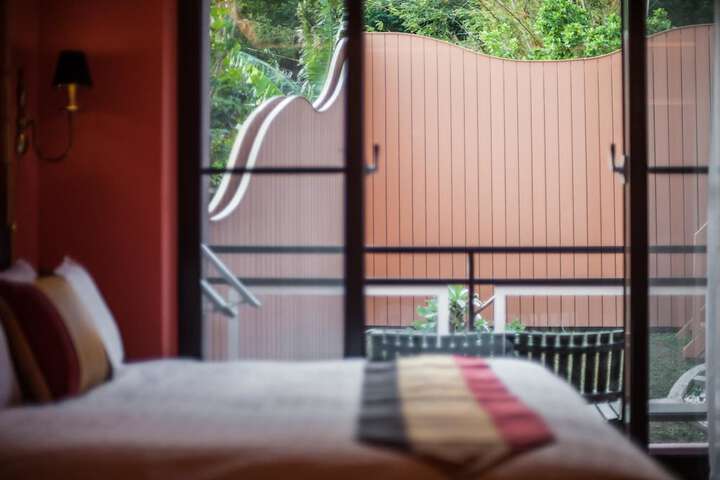 Room 48 of 80