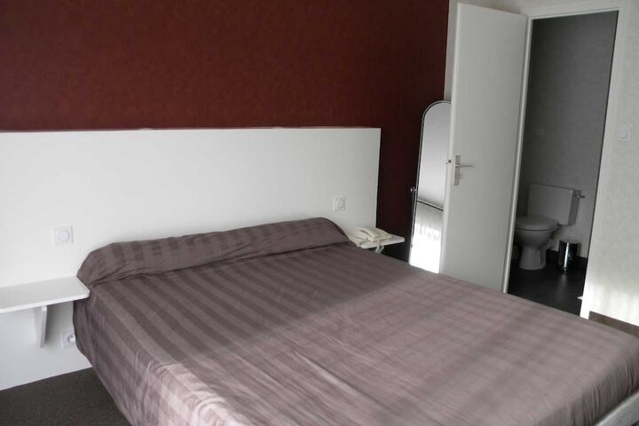 Room 5 of 39