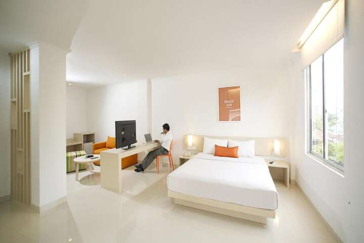 Room 19 of 39