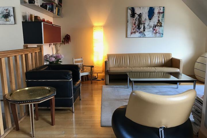 Room 33 of 76