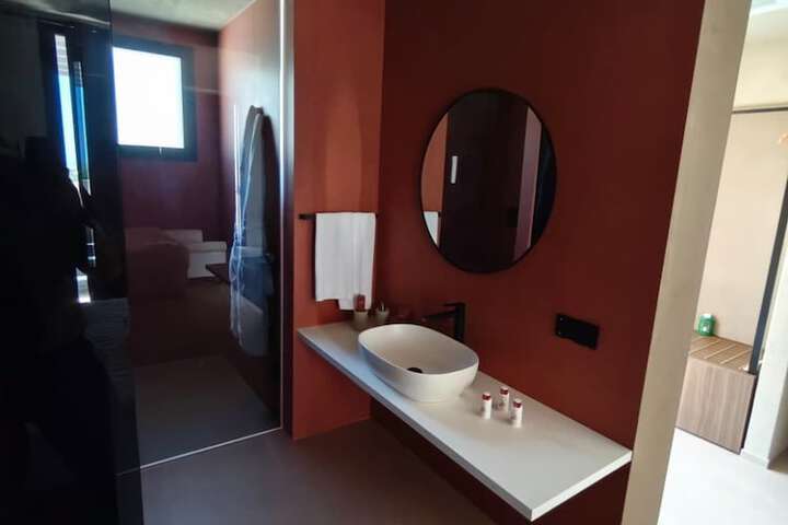 Room 95 of 123