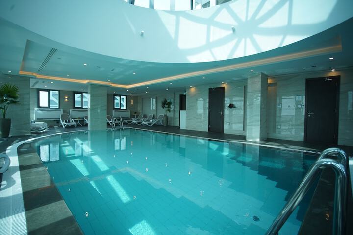 Pool 25 of 54