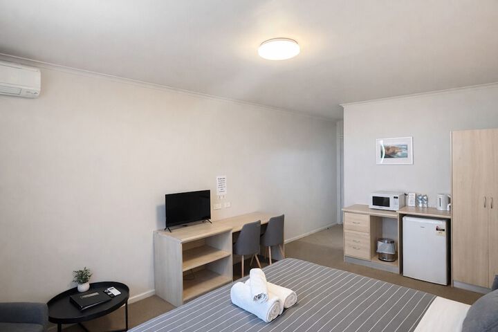Room 2 of 24