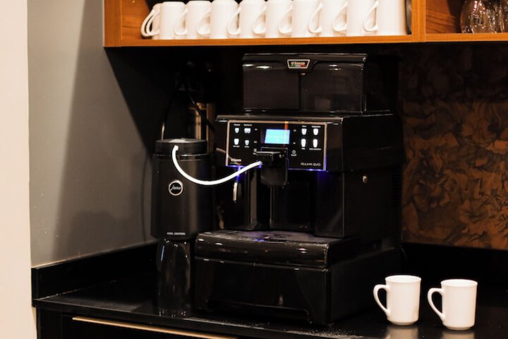 Breakfast/Coffee Service 46 of 60