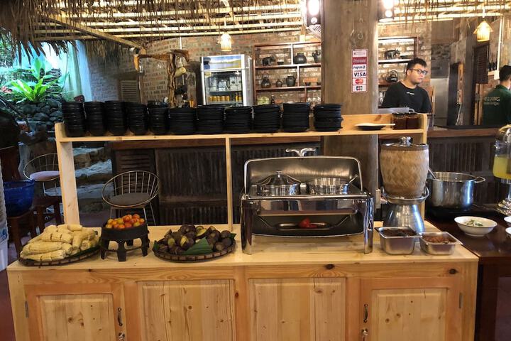 Breakfast/Coffee Service 94 of 133