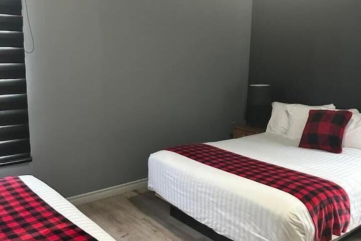 Room 5 of 37