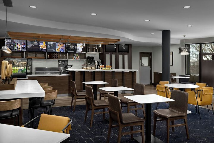 Dining Photos