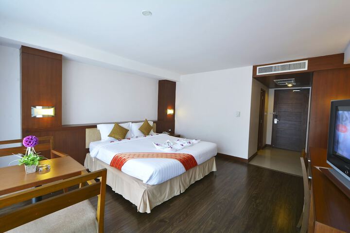 Room 8 of 70