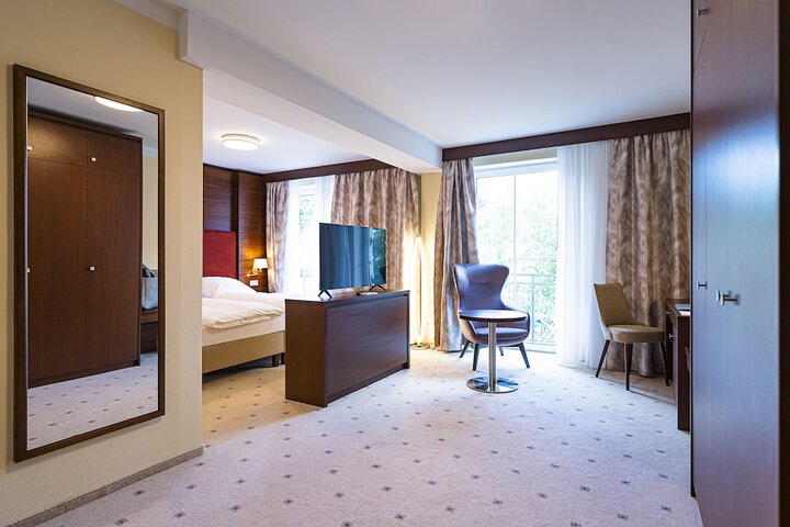 Room 13 of 92