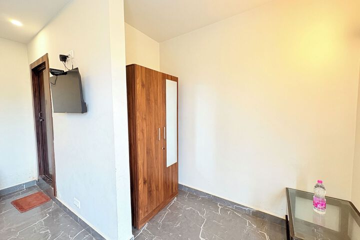 Room 26 of 59