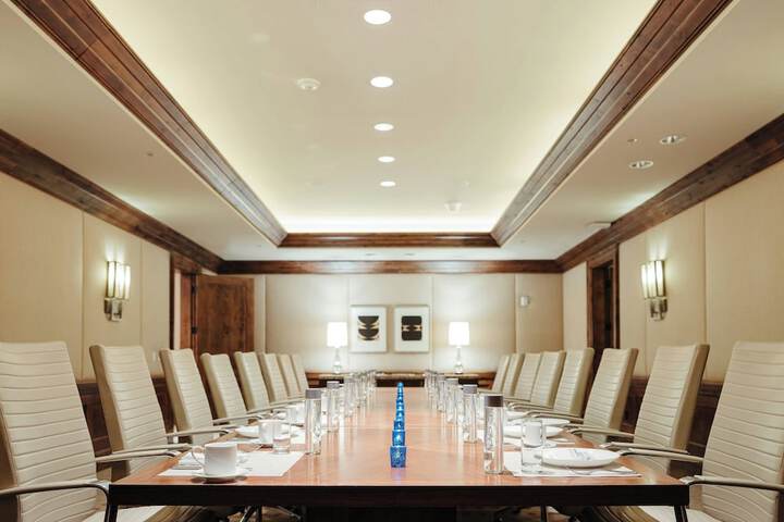 Meeting facility