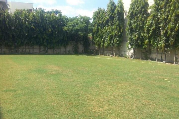 Property Grounds 15 of 18