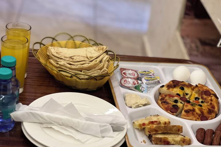 Breakfast/Coffee Service 17 of 18
