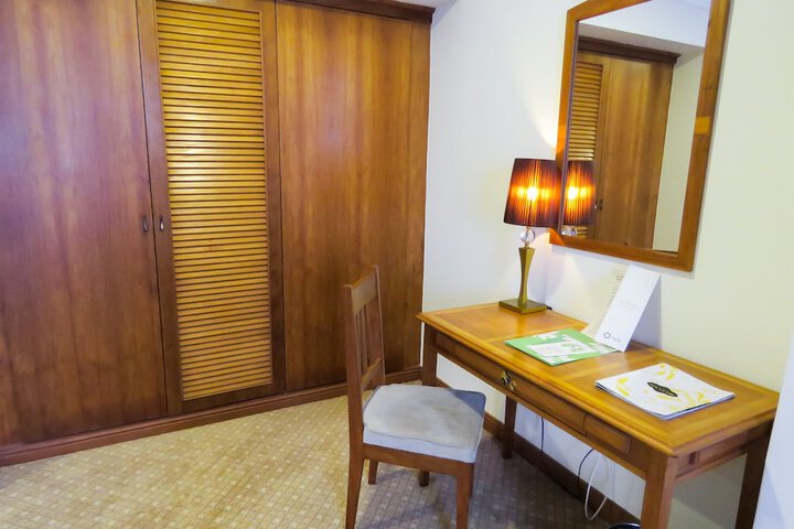 Room 19 of 79