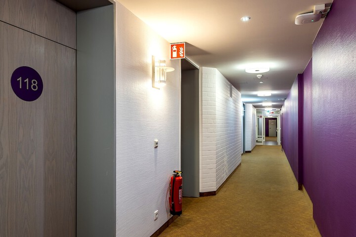 Ballroom/Hall 89 of 118