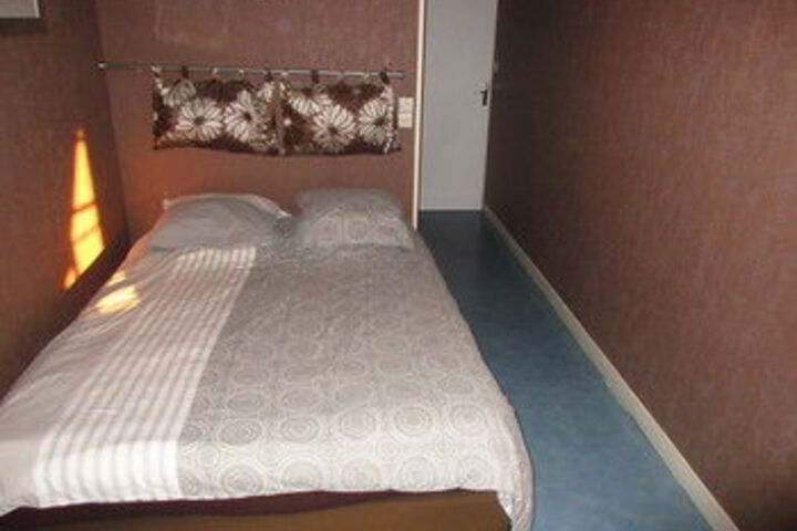 Room 25 of 36