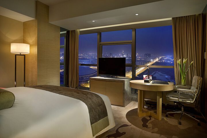 Room 21 of 43