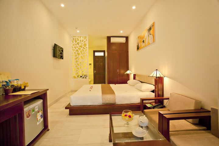 Room 9 of 45