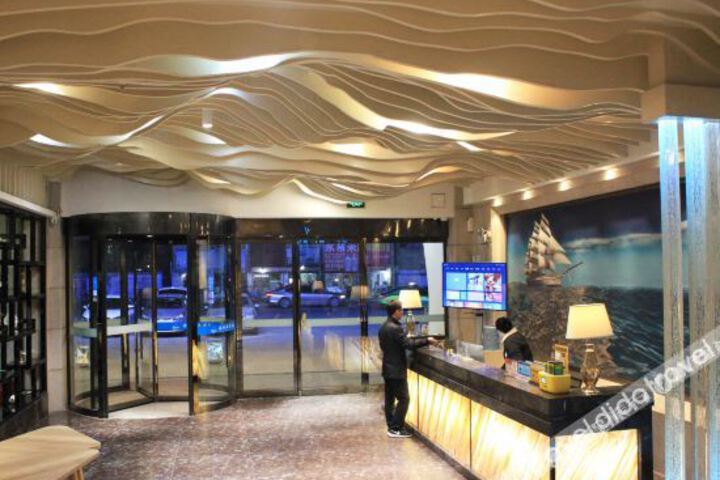 Hotel Interior 13 of 29