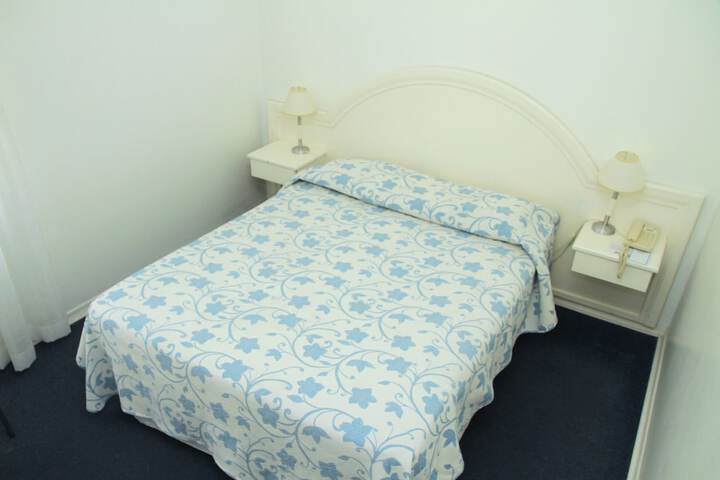 Room 12 of 41