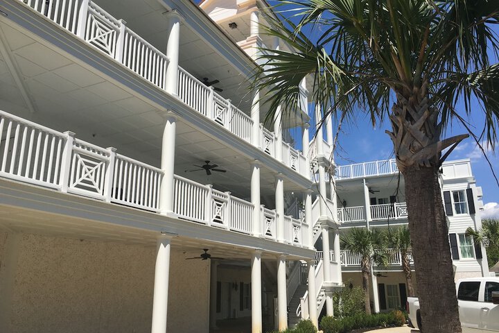Hotel 44 of 51