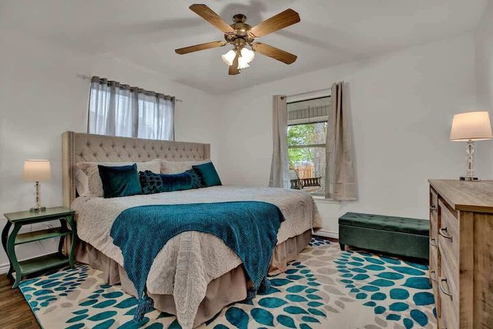 Room 8 of 47
