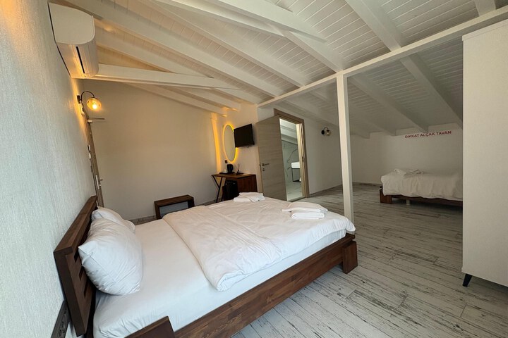 Room 31 of 51