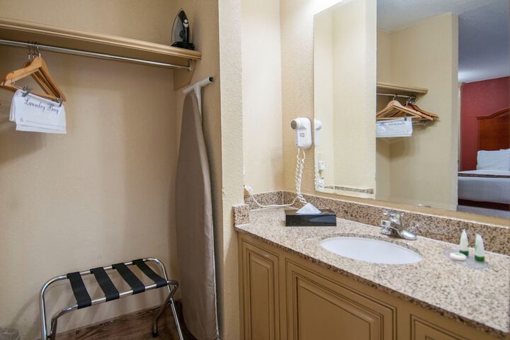Bathroom sink