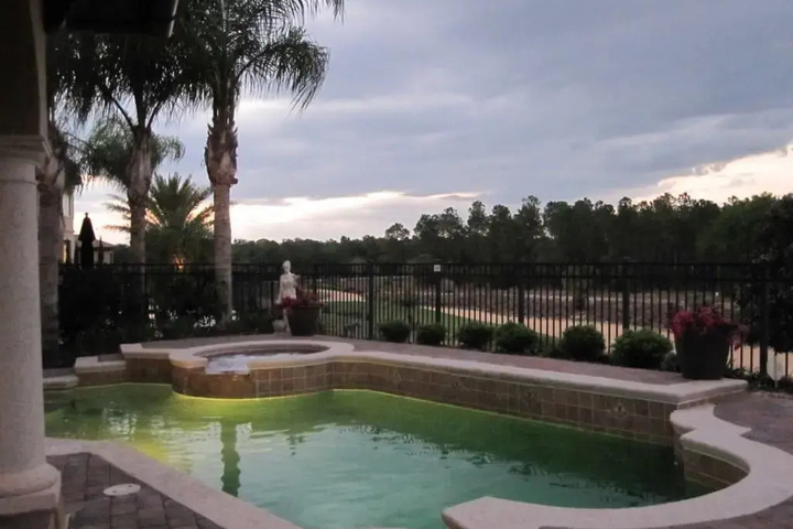 Pool 11 of 22