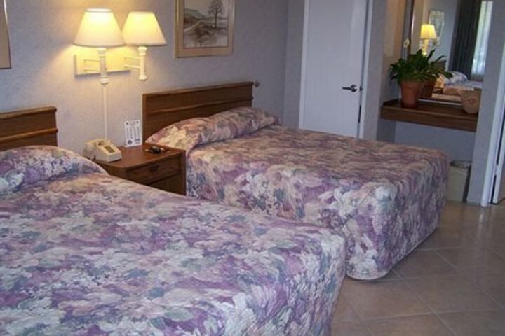 FIESTA INN AND SUITES