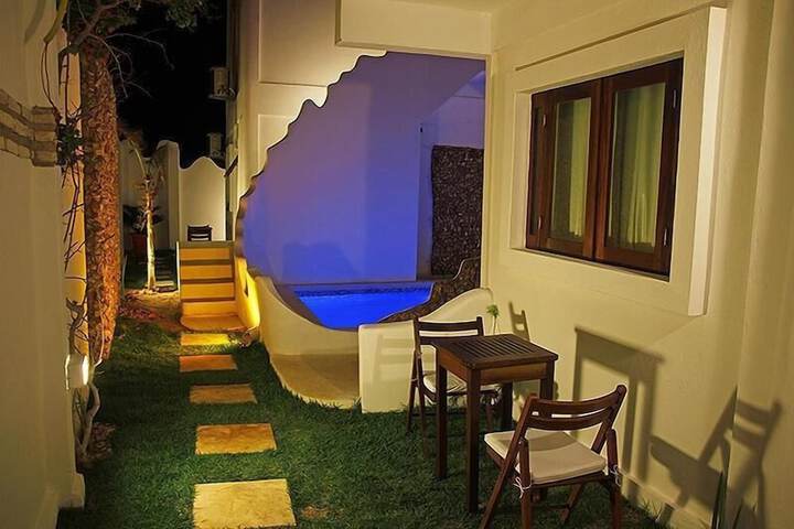 Terrace/Patio 30 of 36