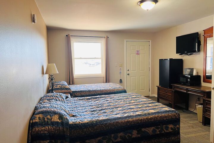 Room 15 of 48
