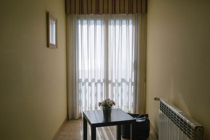 Room 16 of 175
