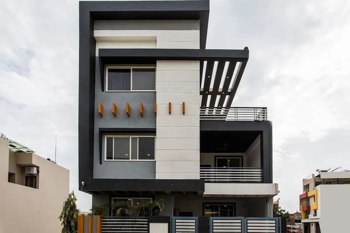 OYO 15743 HOTEL NAMASTE