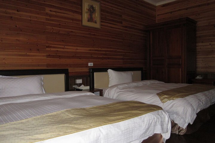 Room 8 of 46