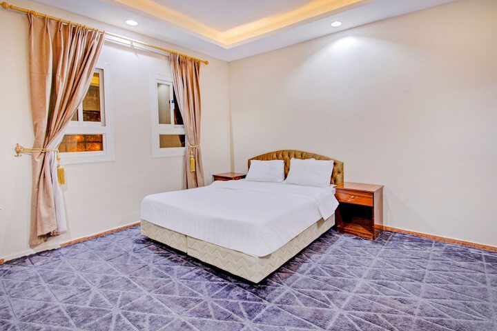Room 27 of 53