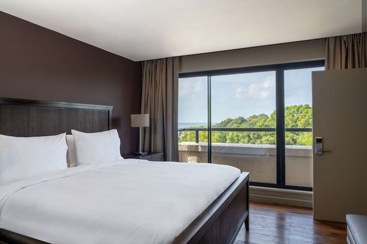 Room 20 of 107