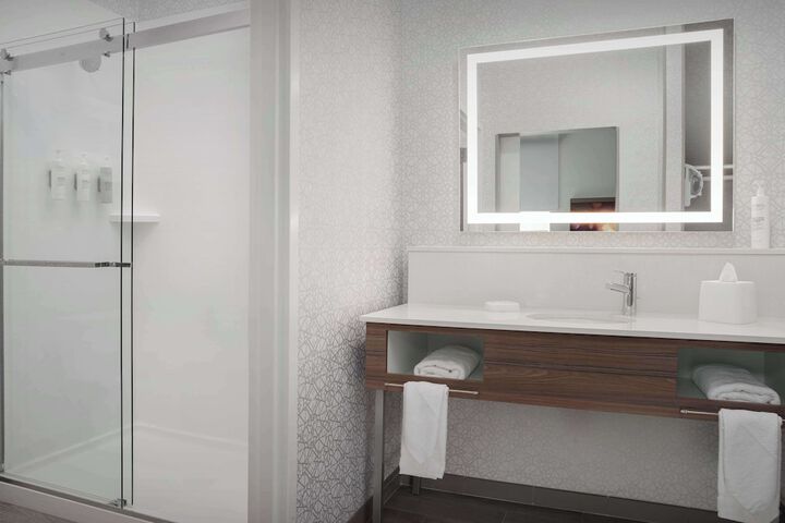 Room 27 of 55