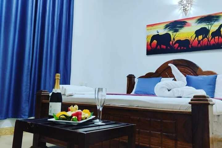Room 6 of 39