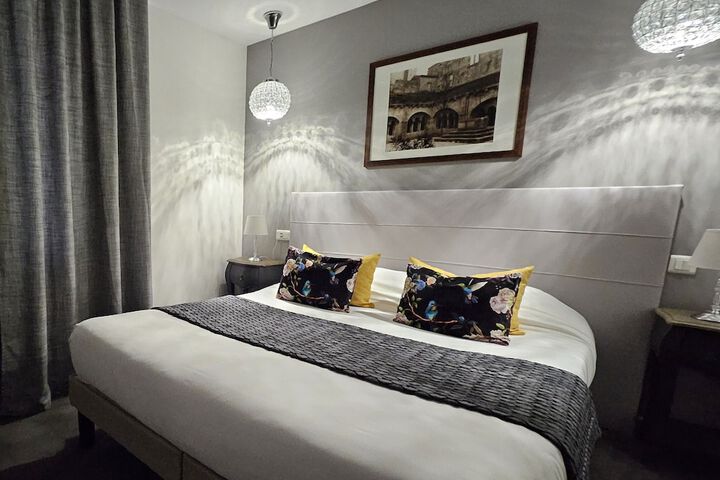 Room 40 of 123