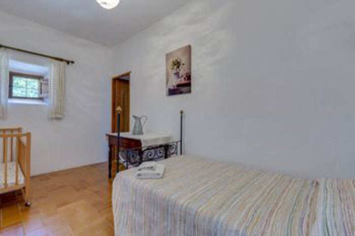 Room 8 of 51