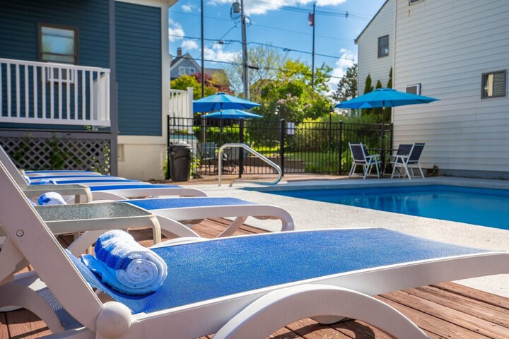 Pool 42 of 53
