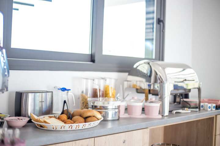 Breakfast/Coffee Service 61 of 70
